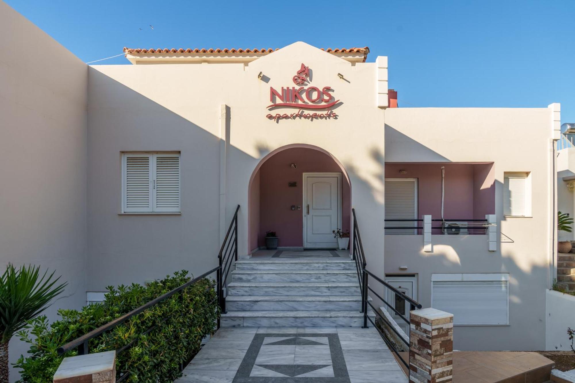 Nikos Apartments Agia Marina 外观 照片