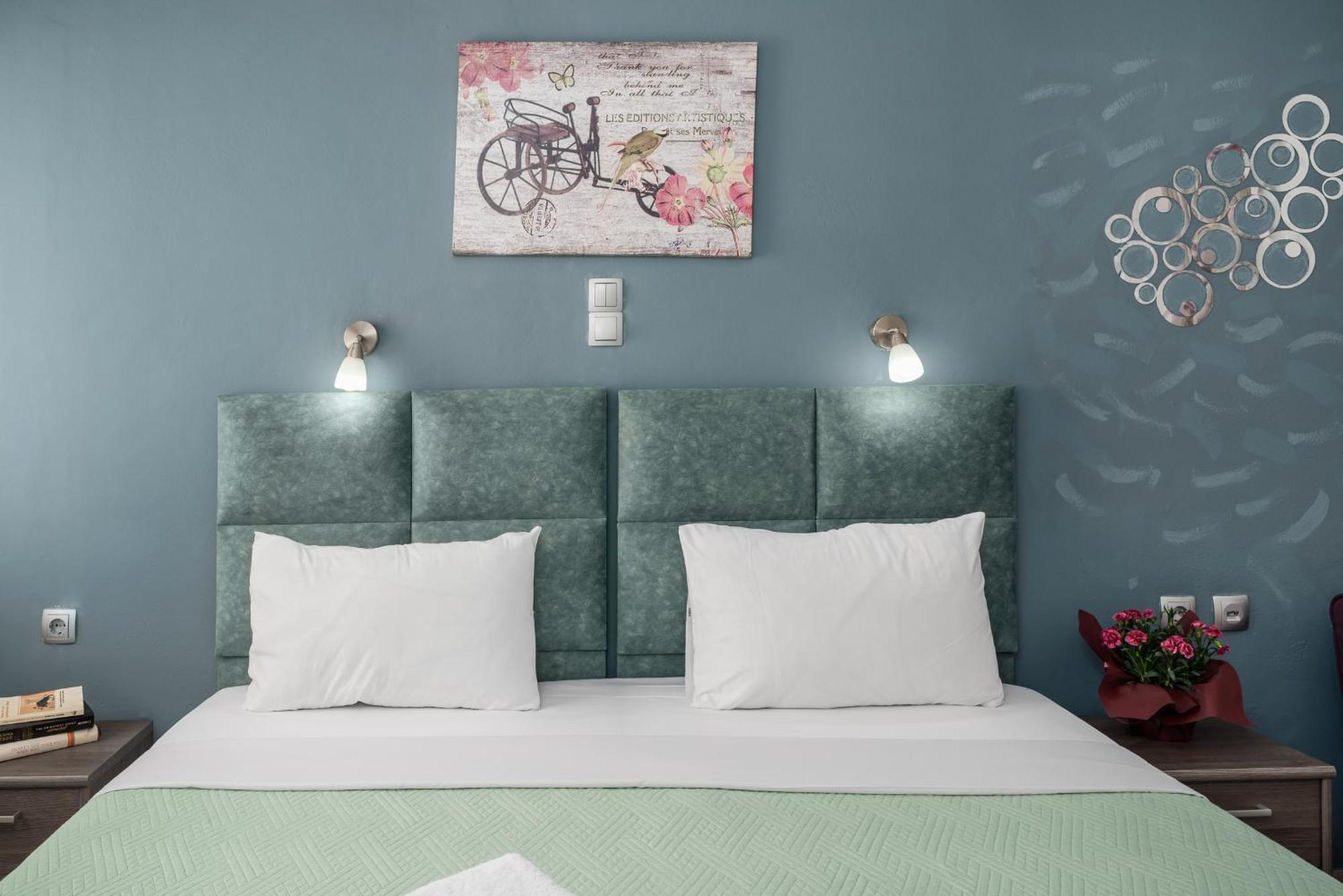 Nikos Apartments Agia Marina 外观 照片